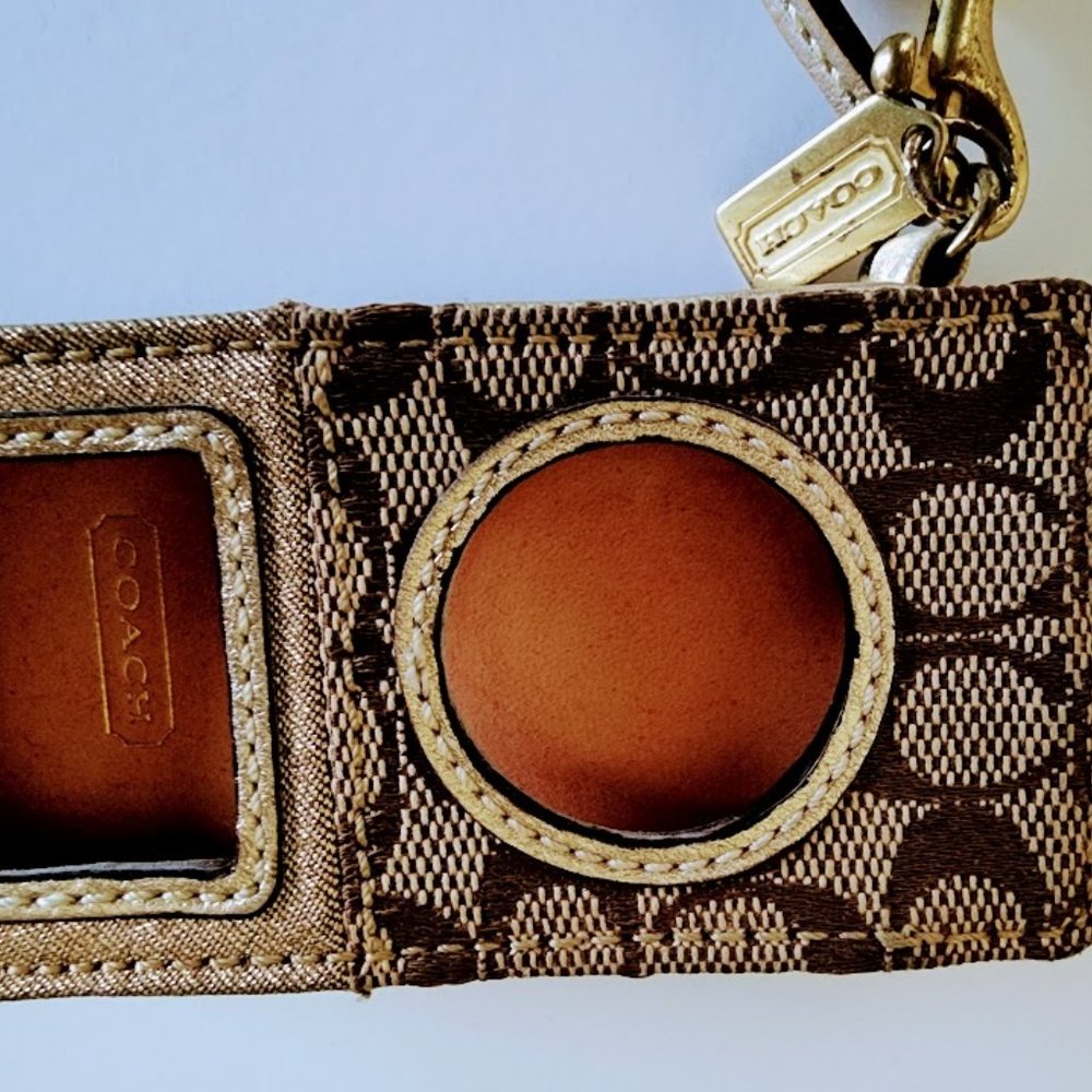 COACH iPOD CASE - Picture 4 of 11
